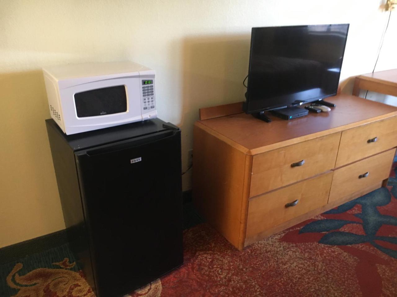 Executive Inn 敖德萨 外观 照片