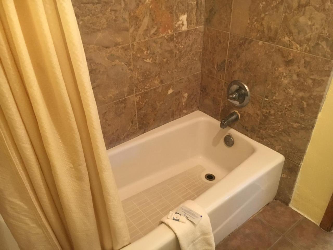 Executive Inn 敖德萨 外观 照片