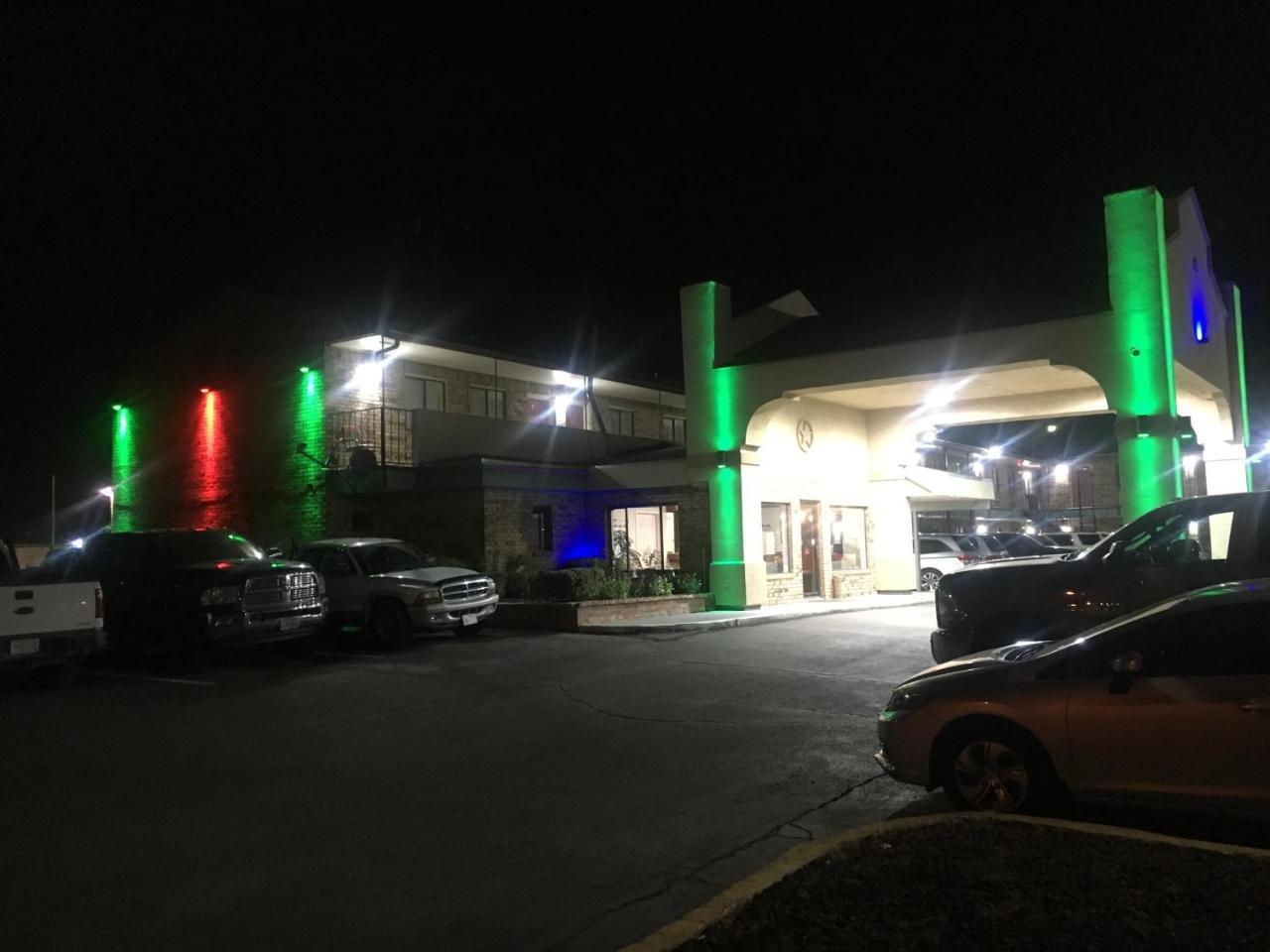 Executive Inn 敖德萨 外观 照片