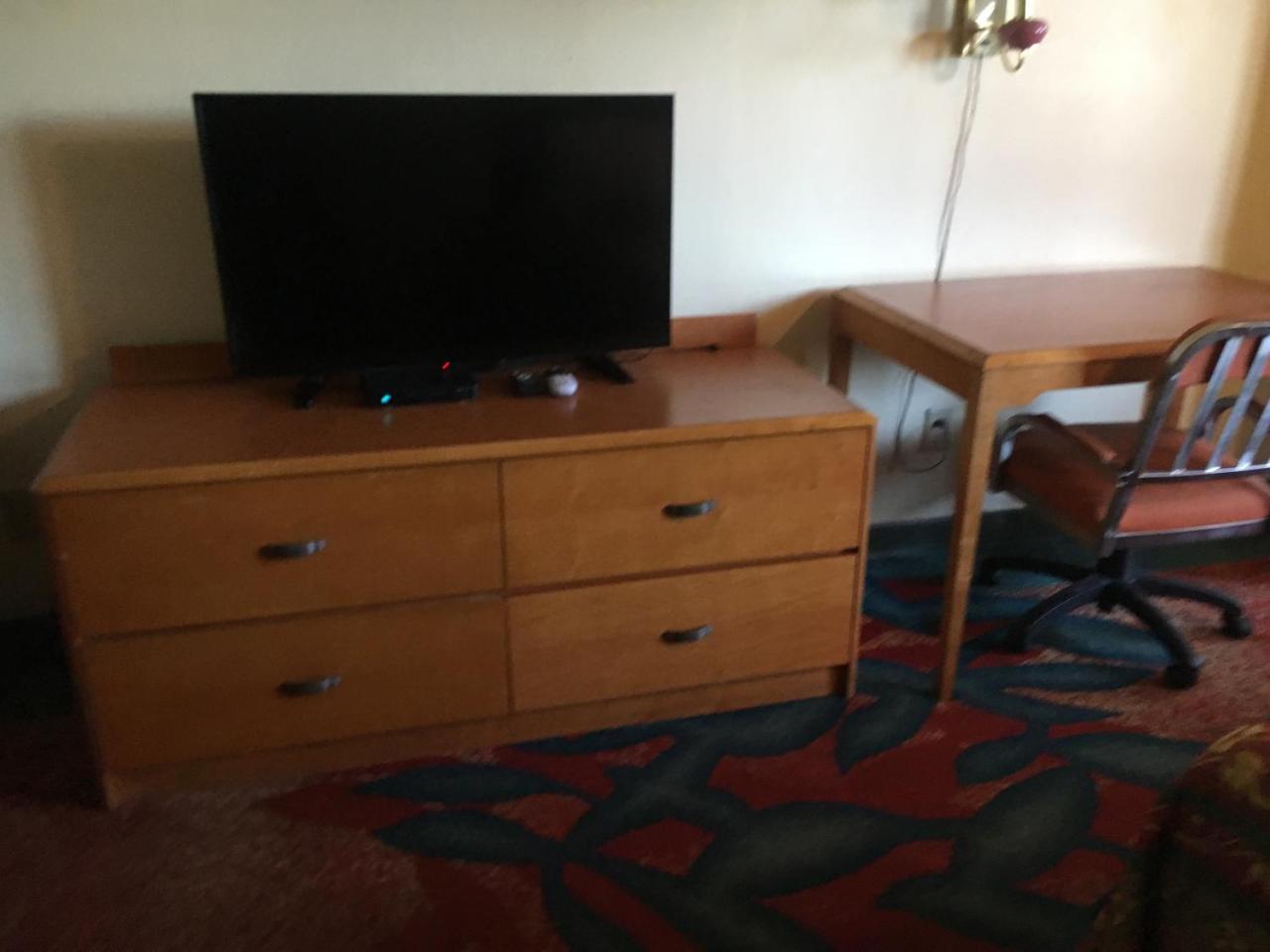 Executive Inn 敖德萨 外观 照片